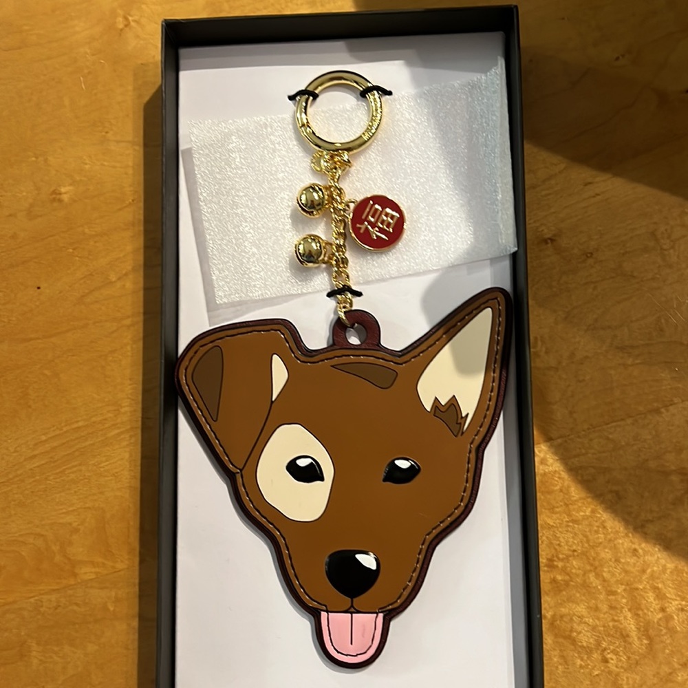 New Michael Kors leather keychain - Picture 2 of 5